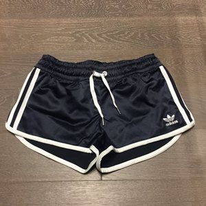Adidas Women's Originals London Slim 70s Shorts - NWT